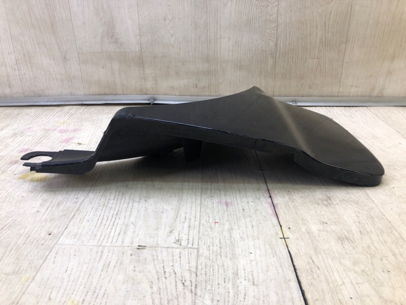 Накладка крышки багажника правая TOYOTA RAV4 05-12