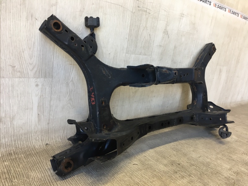 Балка задней подвески TOYOTA PRIUS 16- 1.8 2ZRFXE Балка задней подвески TOYOTA PRIUS 16- 1.8 2ZRFXE