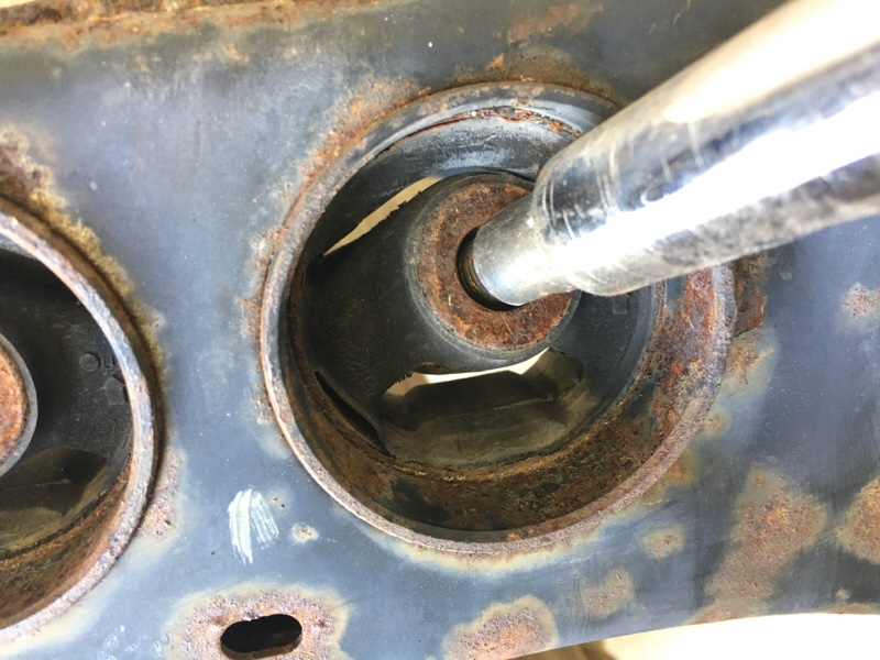 Балка задней подвески LEGACY BN 14-18 2014 2.5 FB25B