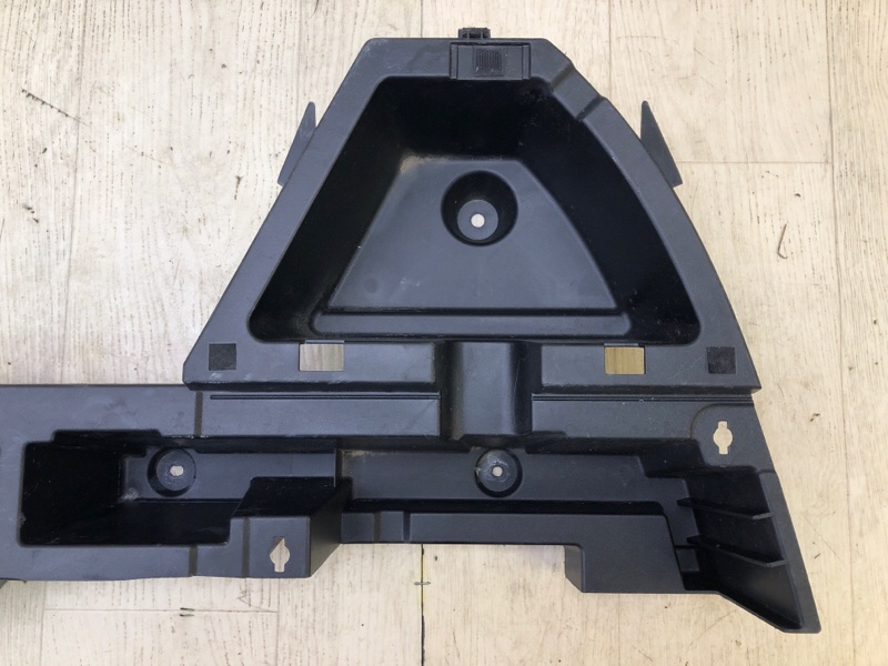 Ящик инструментальный правый NISSAN ROGUE 08-15 2.5 QR25DE