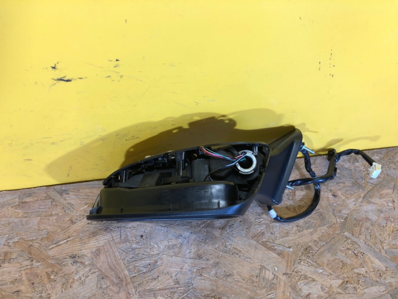 Зеркало левое HIGHLANDER 2020-