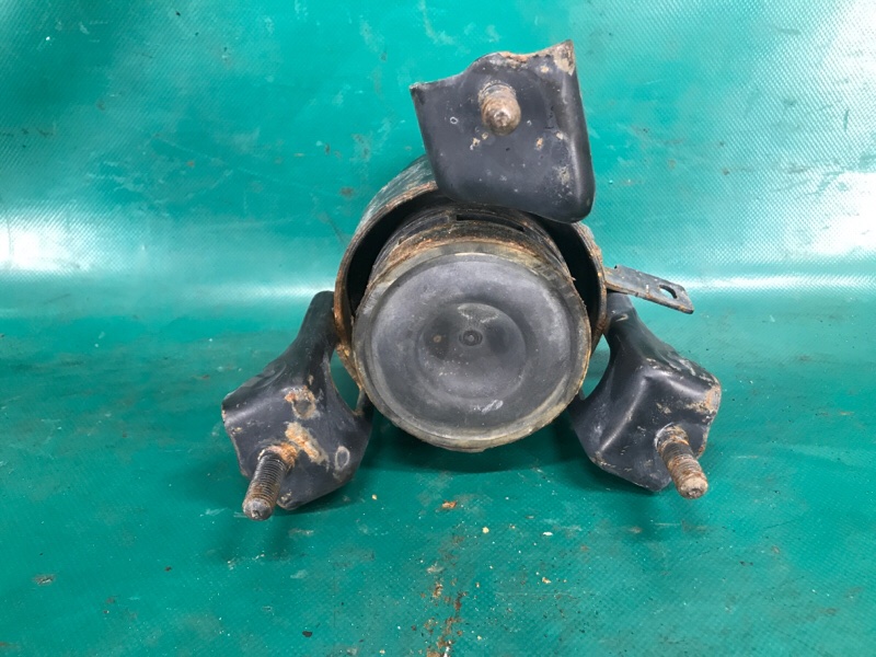 Подушка двигателя передняя CAMRY 40 06-11 2008 2.4 2AZFE