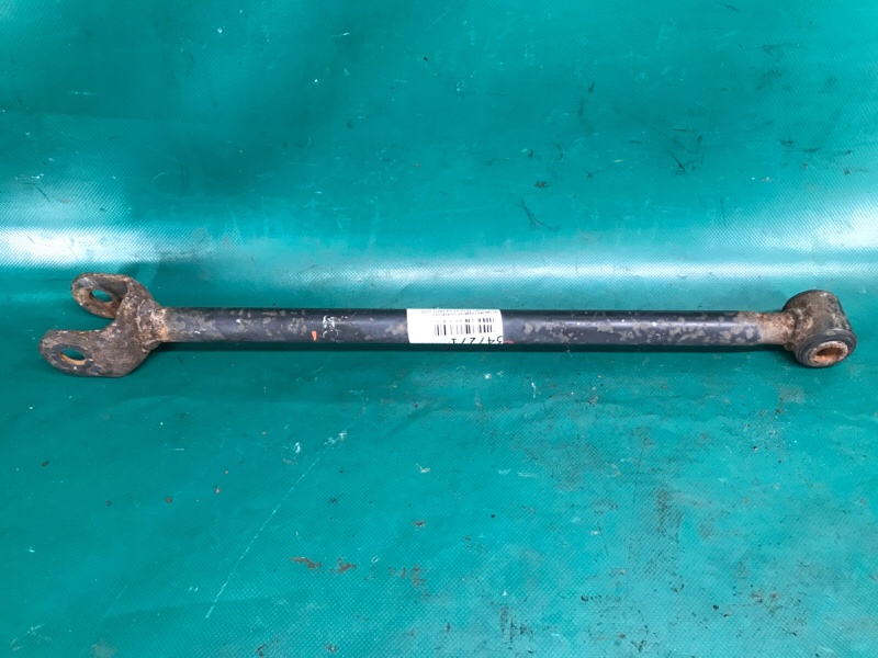 Рычаг задней подвески поперечный TOYOTA CAMRY 40 06-11 2008 2.4 2AZFE 48710-06110 Б/У