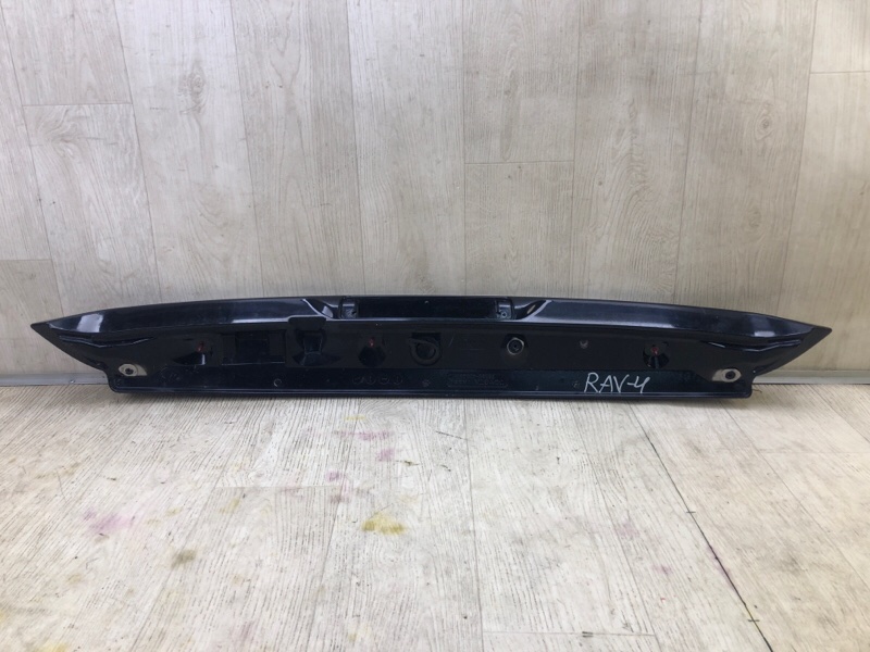 Спойлер крышки багажника TOYOTA RAV4 05-12