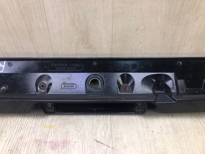 Спойлер крышки багажника RAV4 05-12