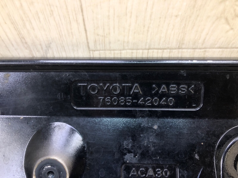 Спойлер крышки багажника RAV4 05-12