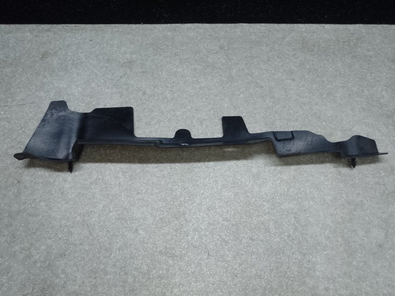 Дефлектор радиатора правый FORD FLEX 08-19 2013 T35PDED DA8Z-8310-B Б/У