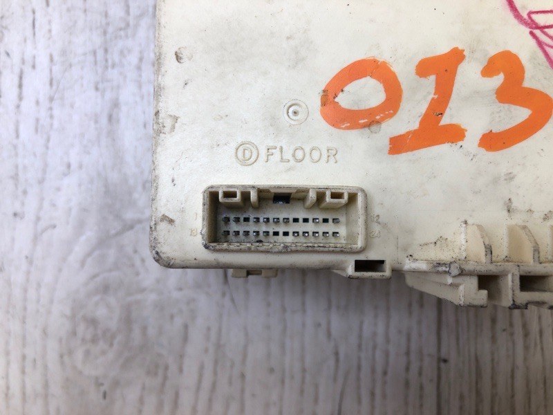 Блок предохранителей салон SONATA YF 10-14 2012 2.4 G4KJ