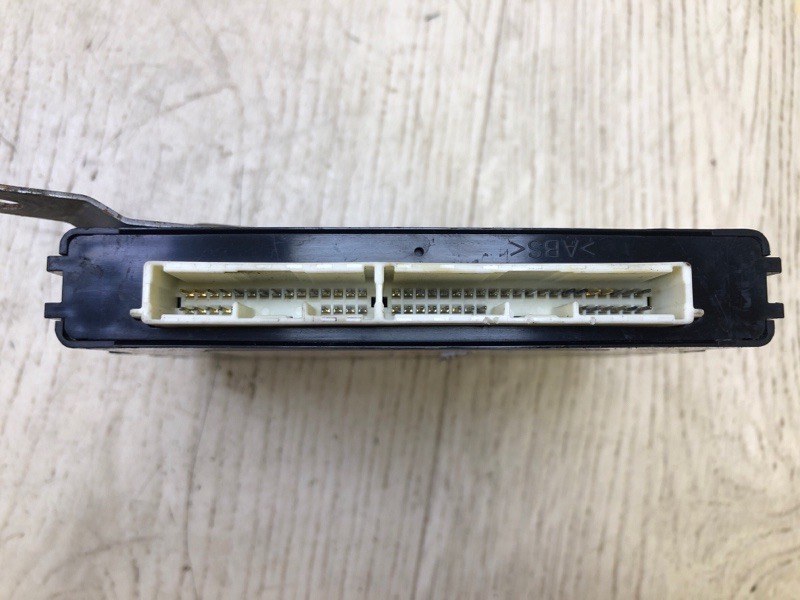 Блок управления центральным замком VENZA 09-16 2009 3.5 2GR-FE Блок управления центральным замком VENZA 09-16 2009 3.5 2GR-FE