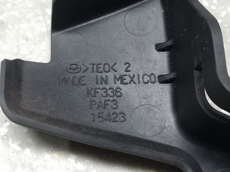 Дефлектор радиатора левый MAZDA CX-30 19- 2.5L Дефлектор радиатора левый MAZDA CX-30 19- 2.5L