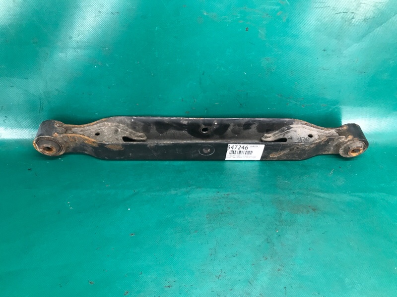 Рычаг задней подвески поперечный нижний правый X-TRAIL/ROGUE T32 13-20 2016 2.5 QR25DE