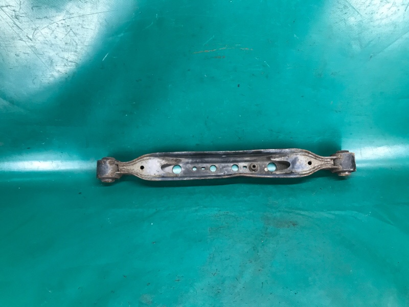 Рычаг задней подвески поперечный нижний X-TRAIL/ROGUE T32 13-20 2016 2.5 QR25DE