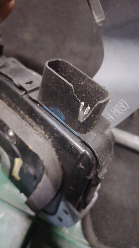 Замок двери задний правый SONATA YF 10-14 2011 Седан 2.4