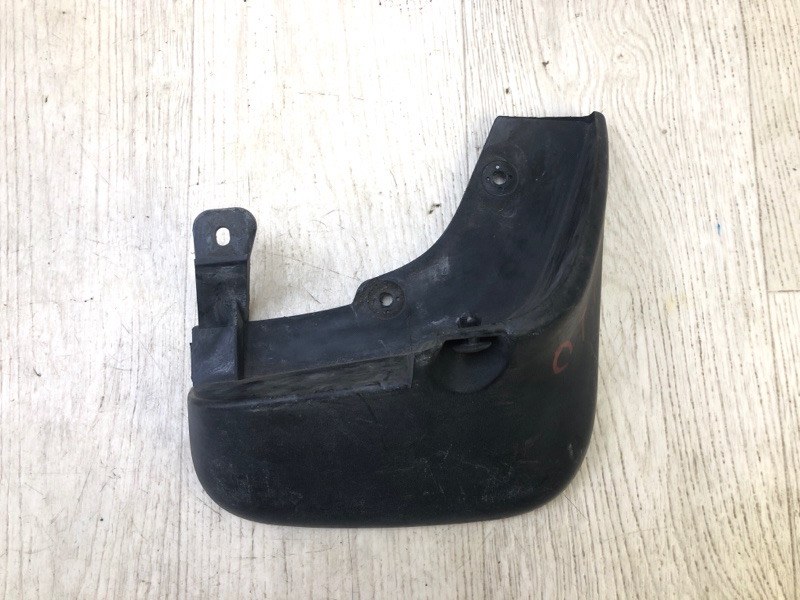 Брызговик передний правый SANTA FE (SM) 00-06 2005 2.7 G6BA