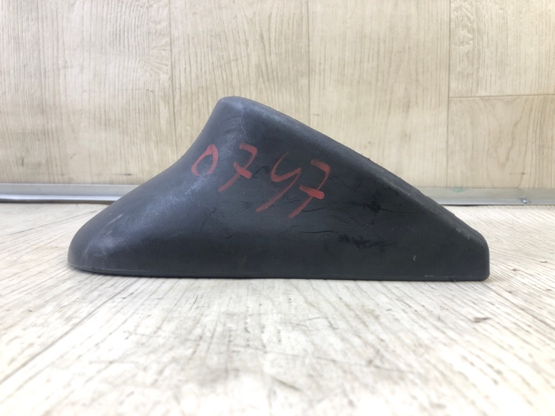 Брызговик передний правый SANTA FE (SM) 00-06 2005 2.7 G6BA