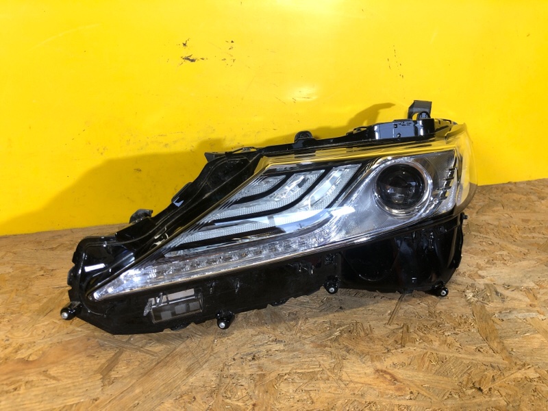 Фара левая CAMRY 70 17- Фара левая CAMRY 70 17-