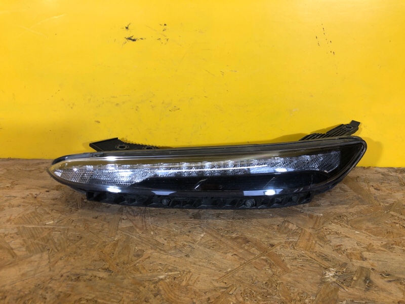 Запчасть дневной ходовой огонь левый HYUNDAI KONA OS 17-23 92207-J9500 Б/У Дневной ходовой огонь левый HYUNDAI KONA OS 17-23 92207-J9500 Б/У