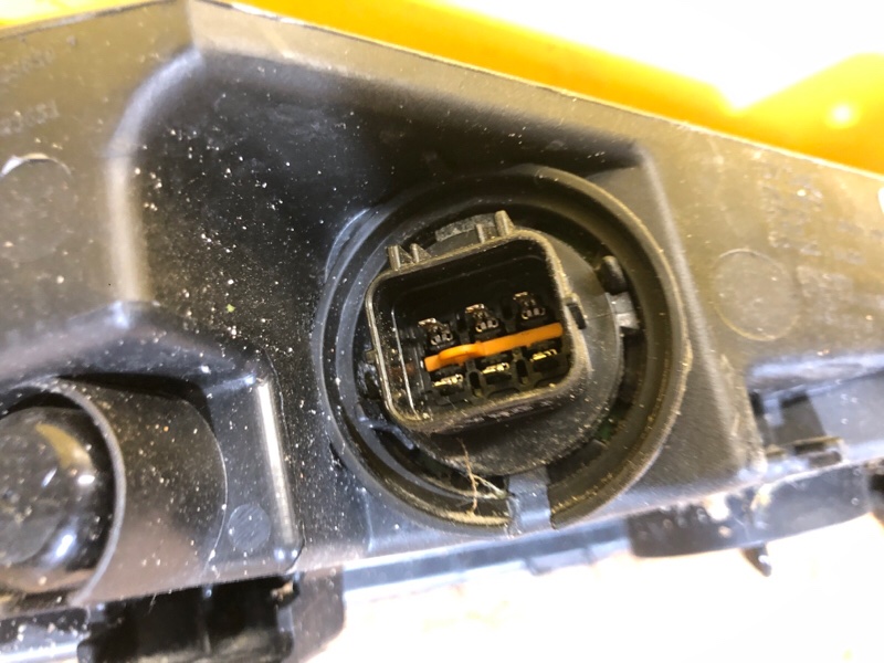 Дневной ходовой огонь левый KONA OS 17-23 Дневной ходовой огонь левый KONA OS 17-23