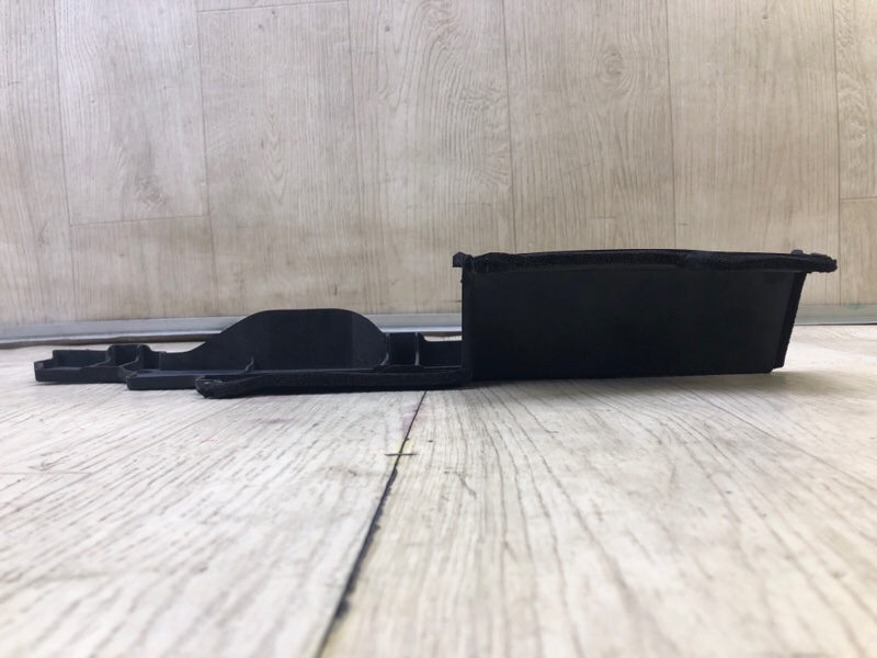 Дефлектор радиатора левый ES350 06-12 Дефлектор радиатора левый ES350 06-12