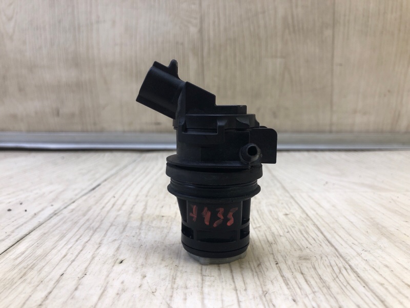 Насос омывателя стекла VENZA 09-16 2009 3.5 2GR-FE