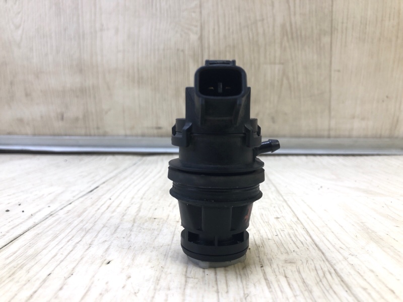 Насос омывателя стекла VENZA 09-16 2009 3.5 2GR-FE