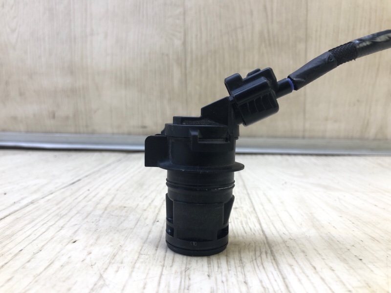 Насос омывателя стекла PRIUS - 30 09-17 Насос омывателя стекла PRIUS - 30 09-17