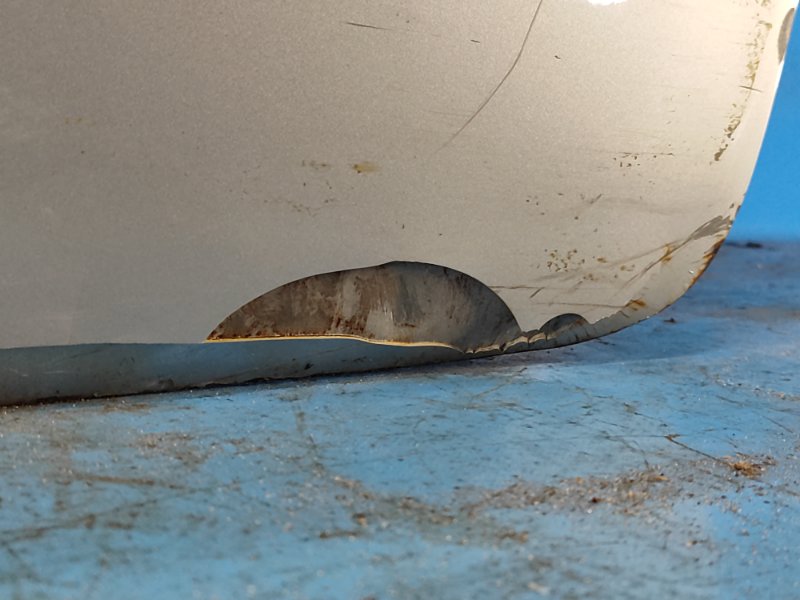 Дверь задняя левая PRIUS PLUS 11-14