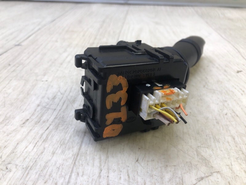 Подрулевой переключатель дворников правый SONATA YF 10-14 2012 2.4 G4KJ Подрулевой переключатель дворников правый SONATA YF 10-14 2012 2.4 G4KJ