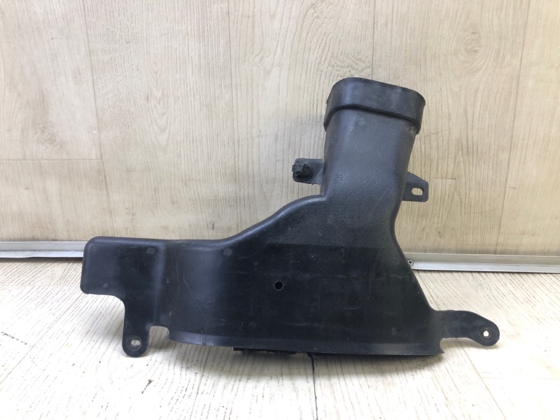 Воздухозаборник CAMRY 40 06-11 Воздухозаборник CAMRY 40 06-11