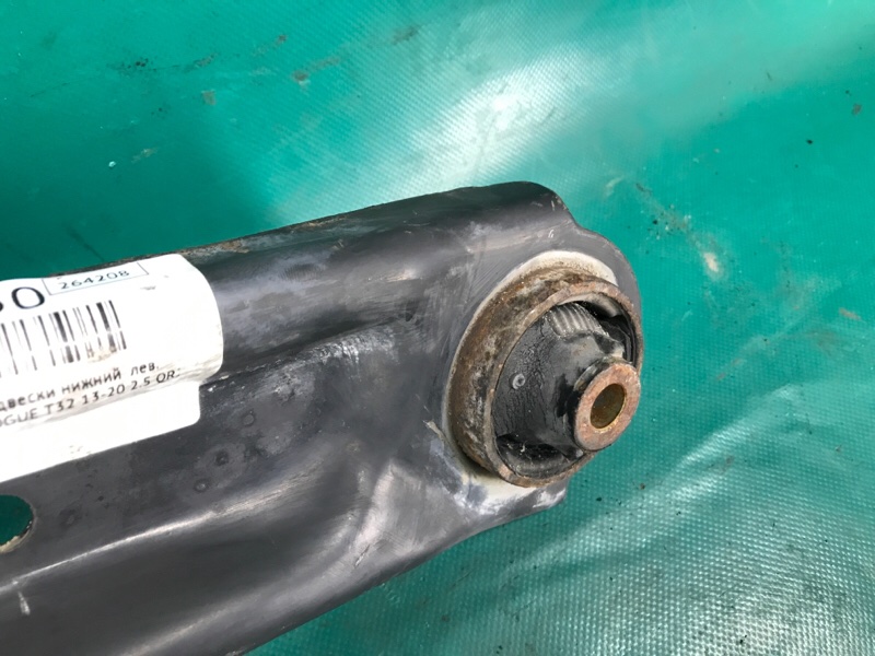 Рычаг передней подвески нижний левый X-TRAIL/ROGUE T32 13-20 2016 2.5 QR25DE
