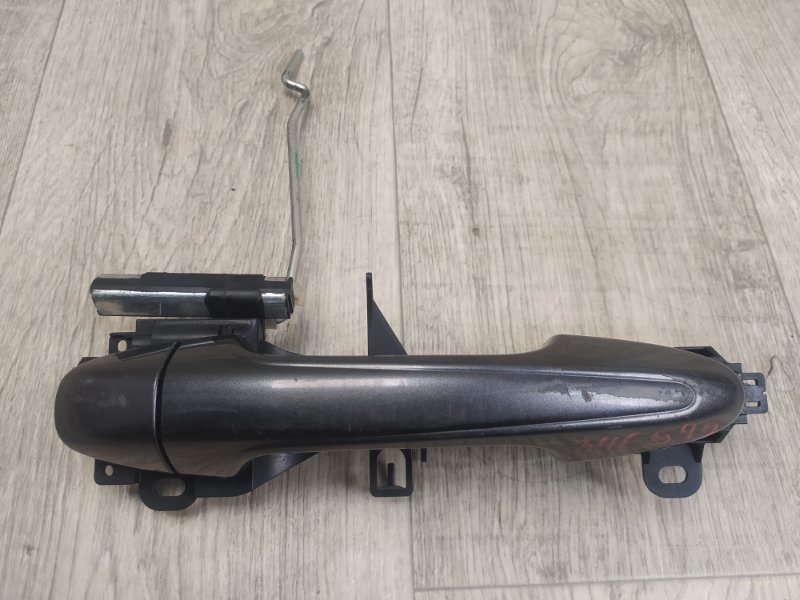 Запчасть ручка двери наружная передняя правая TOYOTA RAV4 13-19 Внедорожник 69211-42040-B1 Б/У Ручка двери наружная передняя правая TOYOTA RAV4 13-19 Внедорожник 69211-42040-B1 Б/У