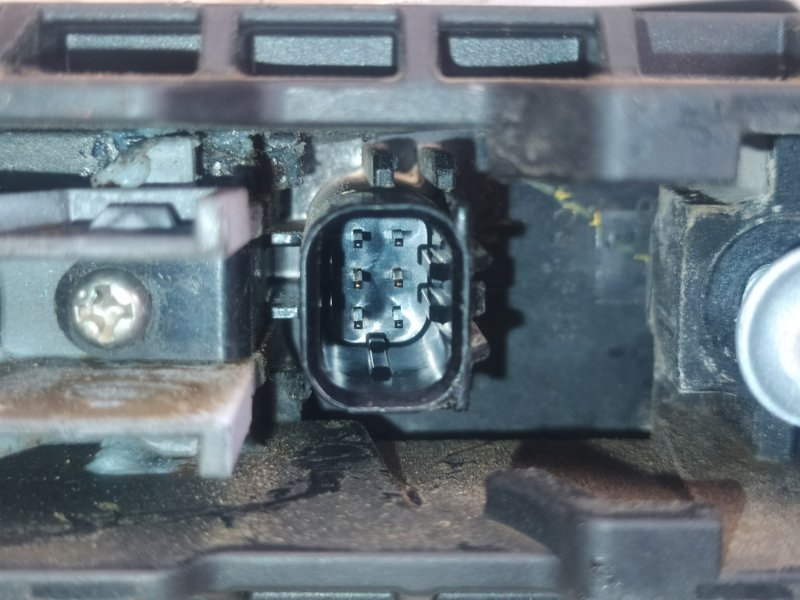 Ручка двери наружная передняя левая RAV4 13-19 Внедорожник Ручка двери наружная передняя левая RAV4 13-19 Внедорожник