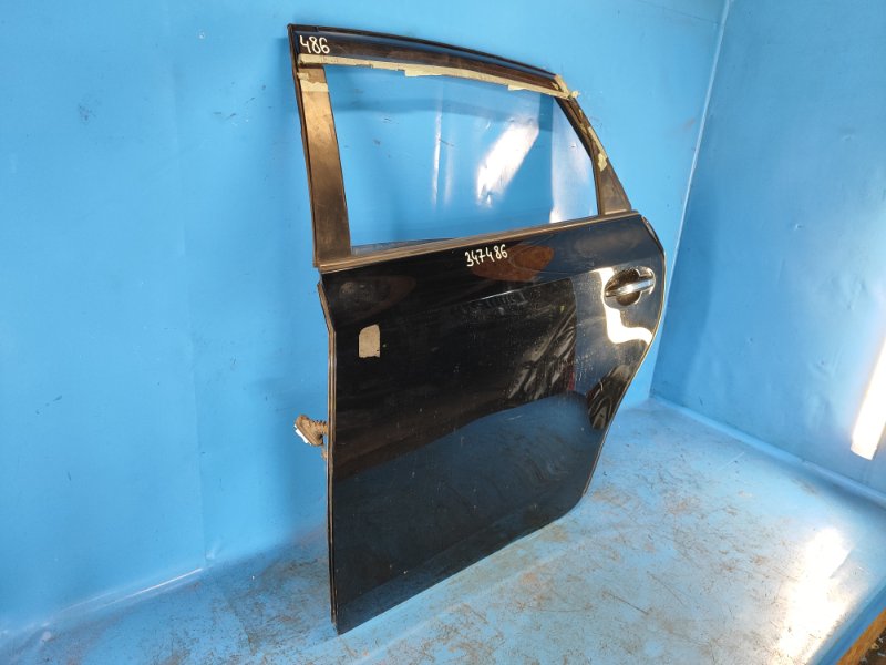 Дверь задняя левая TOYOTA PRIUS PLUS 11-14
