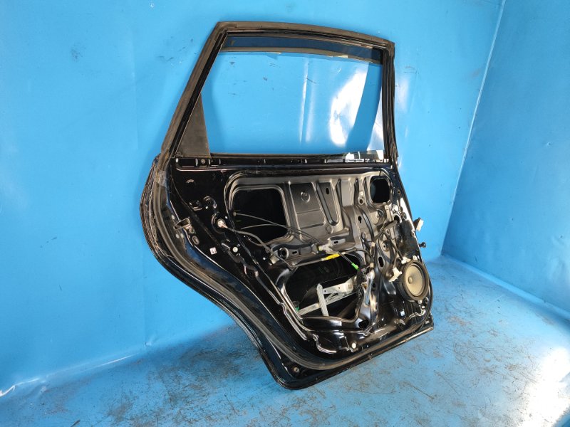 Дверь задняя левая PRIUS PLUS 11-14