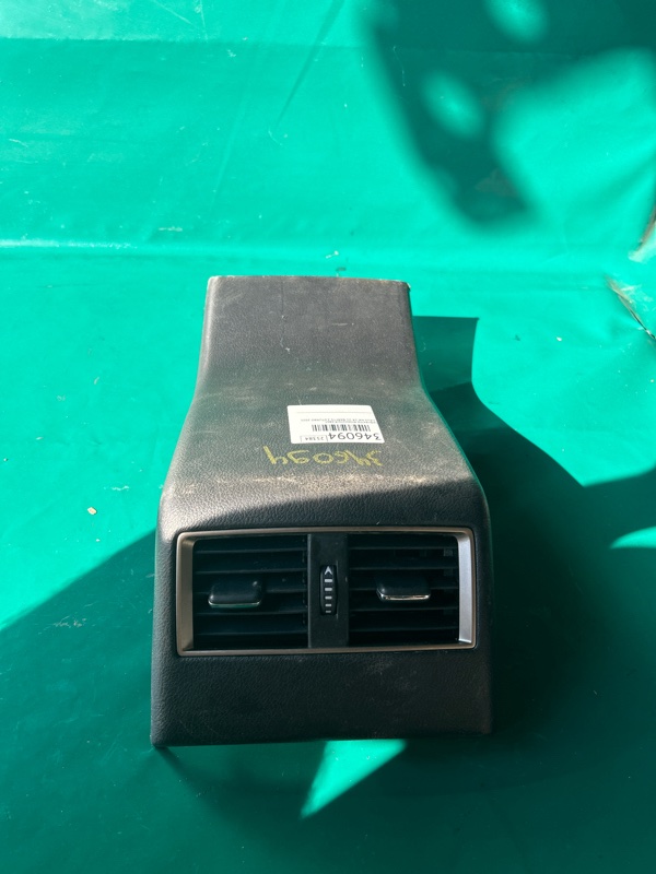 Консоль центральная задний LEXUS NX 14-21 2021 8ARFTS 2.0TURBO 58903-78011-C0 Б/У