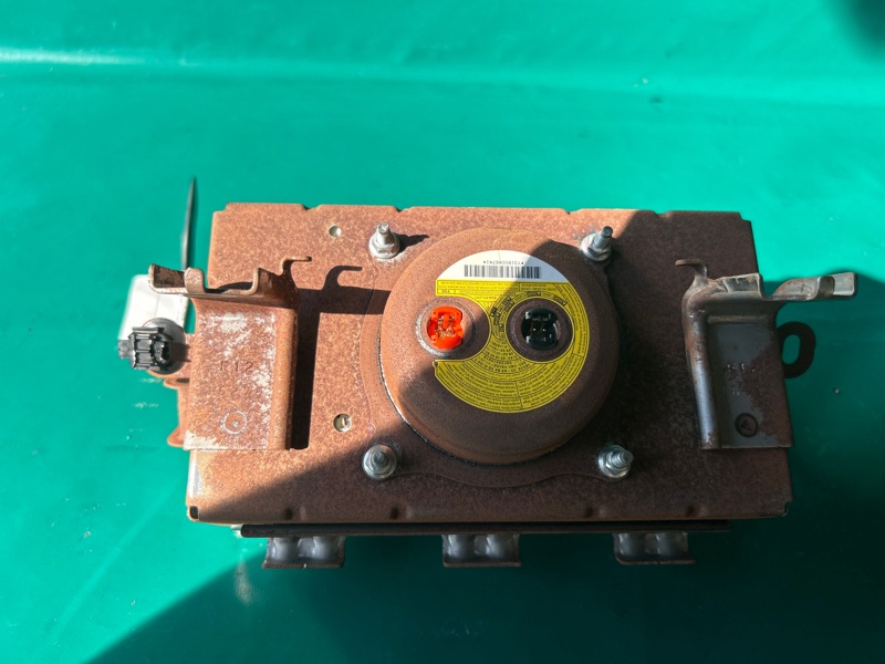 Подушка безопасности пассажира LEXUS NX 14-21 8ARFTS 2.0TURBO Подушка безопасности пассажира LEXUS NX 14-21 8ARFTS 2.0TURBO