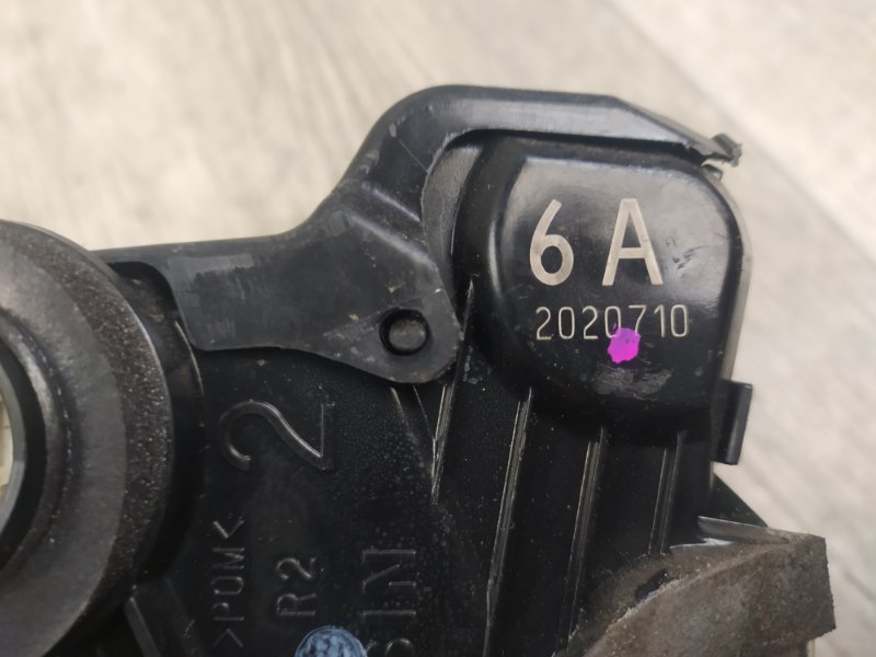 Замок двери передний правый PRIUS PLUS 11-14 Замок двери передний правый PRIUS PLUS 11-14