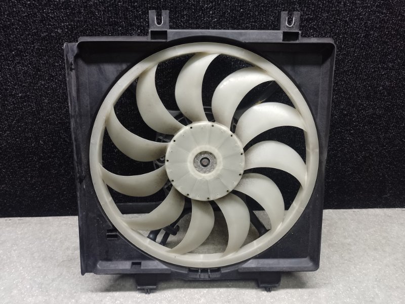 Диффузор вентилятора основного радиатора правый SUBARU FORESTER 12-19 2015 2.5 FB25B 73310SG000 Б/У