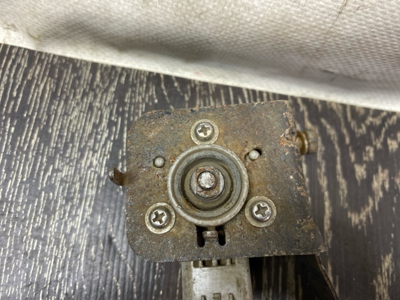 Датчик положения кузова RX300/330/350/400 03-09 Датчик положения кузова RX300/330/350/400 03-09