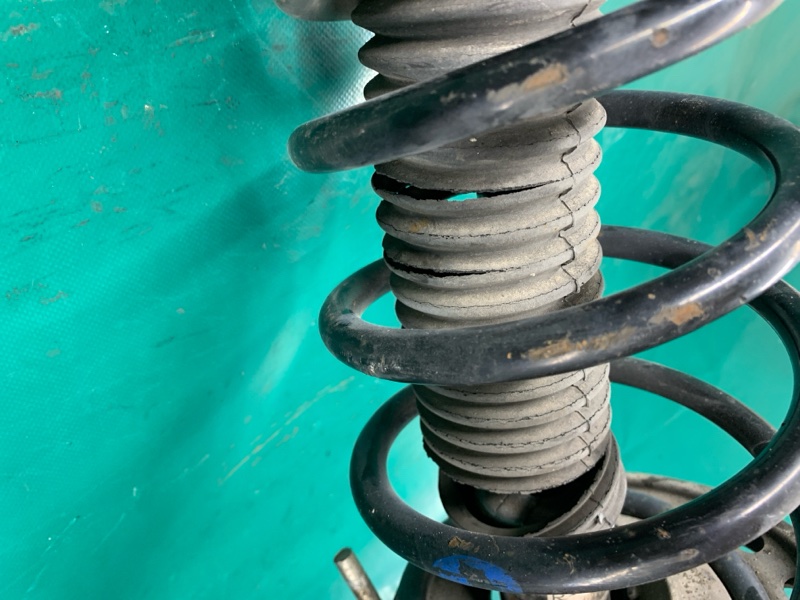 Амортизатор задний правый CAMRY 40 06-11 2008 2.4 2AZFE Амортизатор задний правый CAMRY 40 06-11 2008 2.4 2AZFE