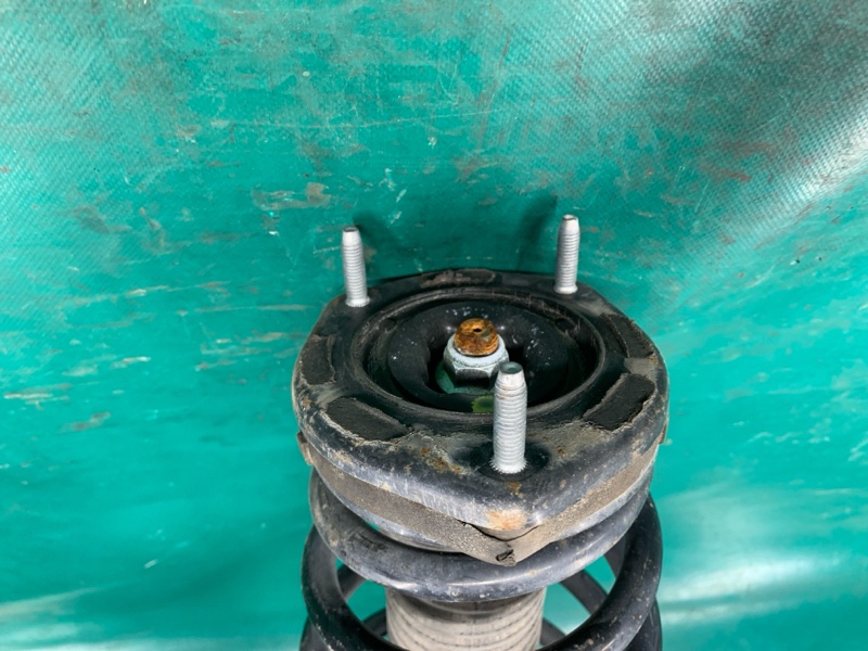 Амортизатор задний правый CAMRY 40 06-11 2008 2.4 2AZFE Амортизатор задний правый CAMRY 40 06-11 2008 2.4 2AZFE