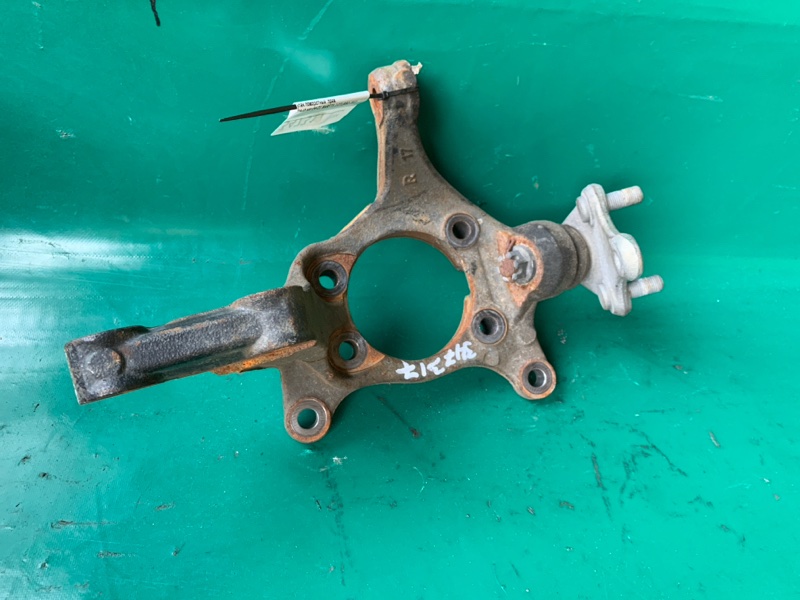 Кулак поворотный правый NX 14-21 2021 8ARFTS 2.0TURBO