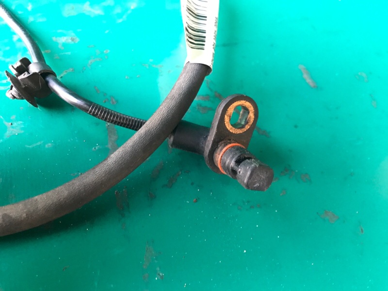 Датчик ABS задний левый JOURNEY 08-20 2013 3.6 ERB