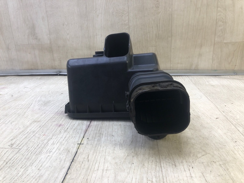 Корпус воздушного фильтра AVALON 05-12 2007 3.5 2GR-FE