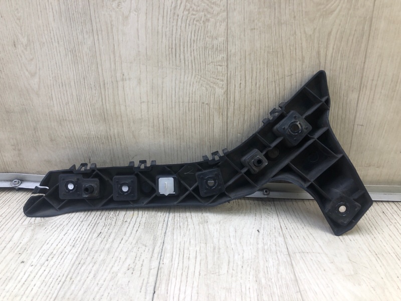 Кронштейн заднего бампера левый FUSION 14- 2014 C25HDEX