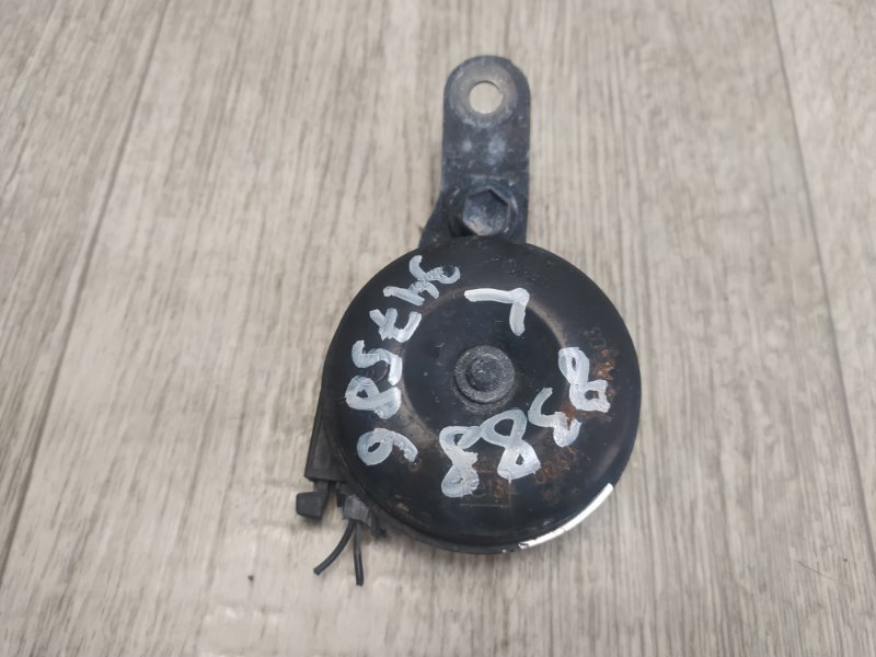 Запчасть сигнал TOYOTA PRIUS 16- 2017 1.8 2ZRFXE 86520-47030 Б/У Сигнал TOYOTA PRIUS 16- 2017 1.8 2ZRFXE 86520-47030 Б/У