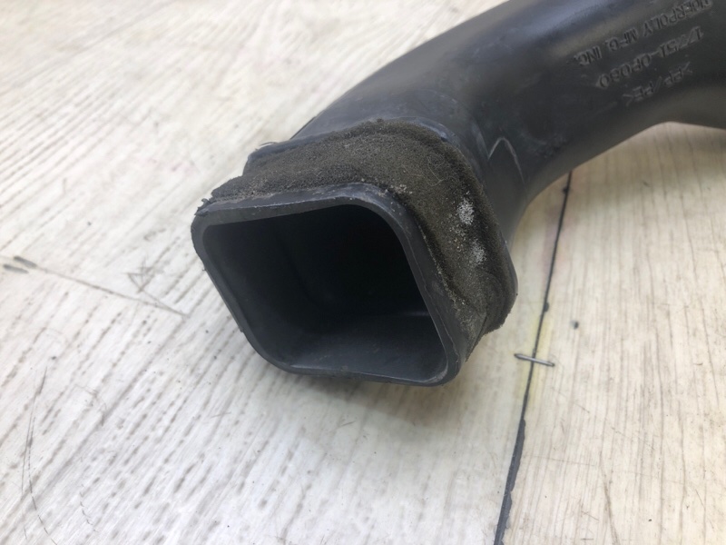 Воздухозаборник VENZA 09-16