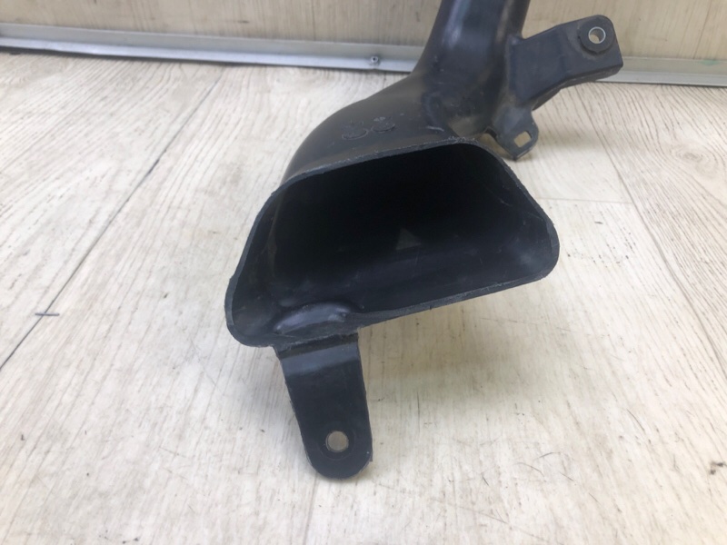 Воздухозаборник VENZA 09-16