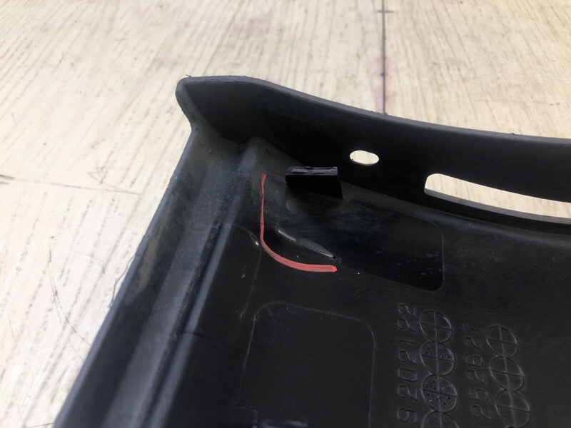 Накладка крыла (расширитель арки) передняя левая CX-30 19-