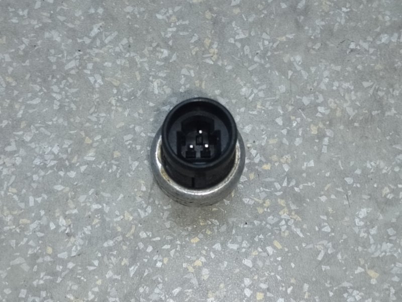 Датчик давления кондиционера CHEVROLET EQUINOX 04-09 3.4 LNJ